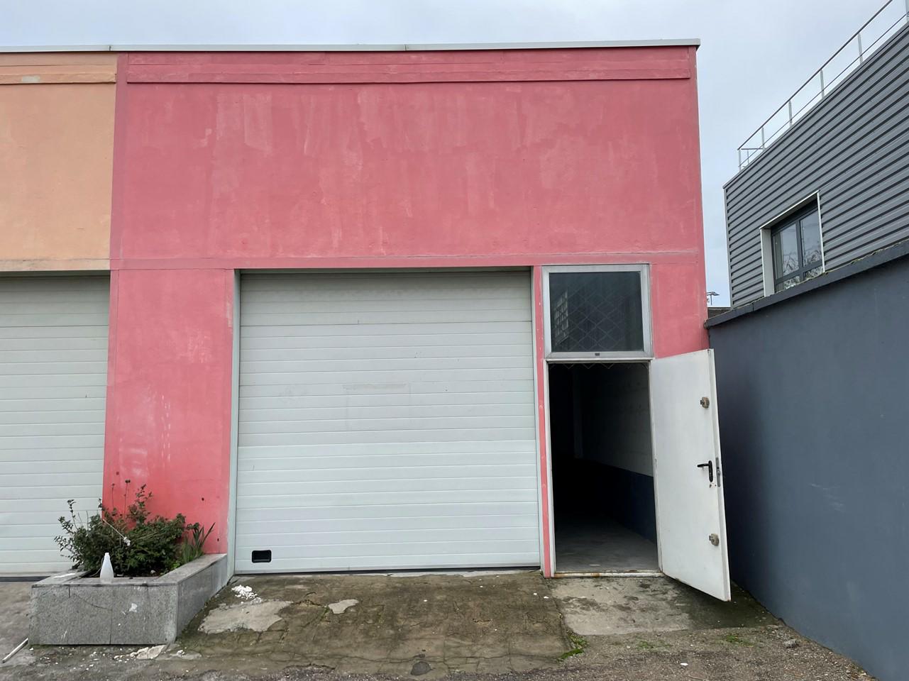 Local d'activité Vénissieux 866m² Location local d'activité Vénissieux Rhône OLACT2203755 0